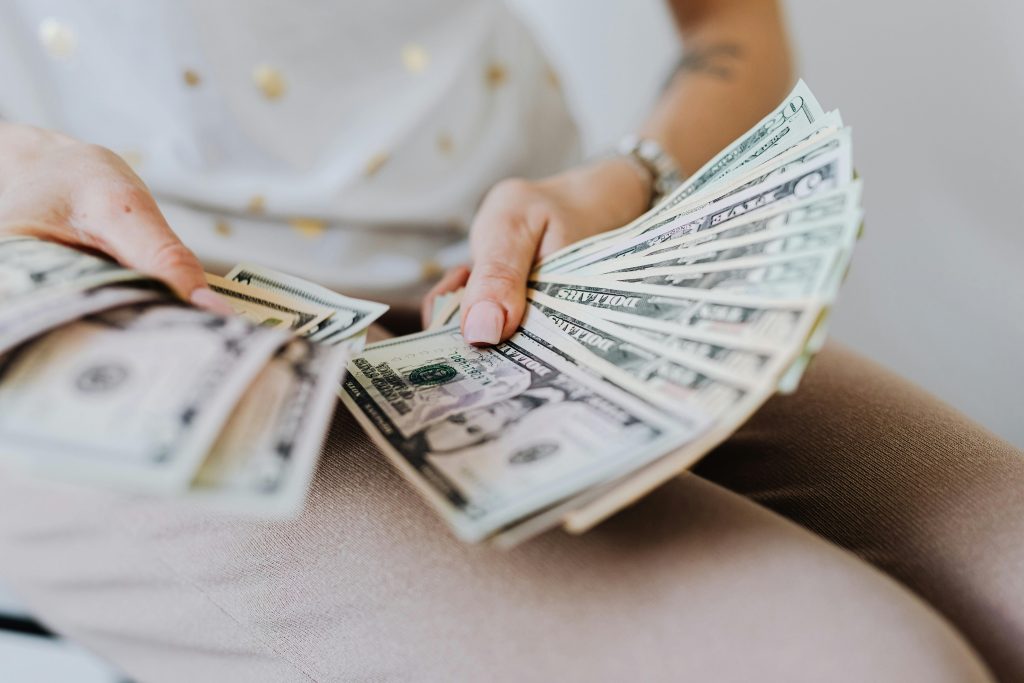 ACE Cash Express storefront offering payday loans and check cashing services.