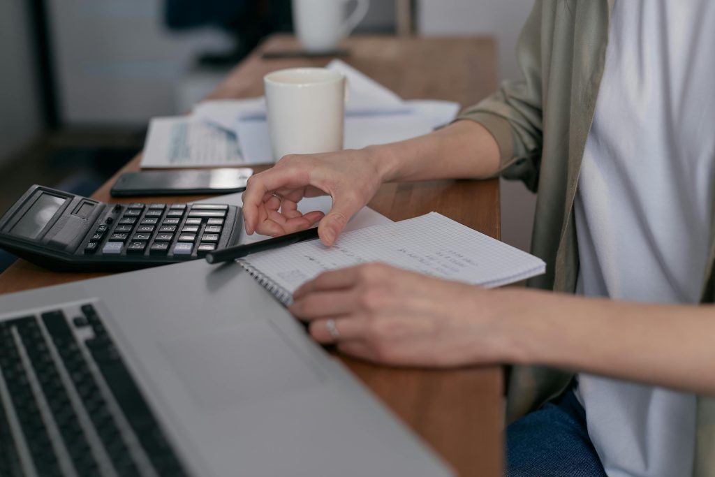 Avío Credit Loan Review: Quick funding, high APRs, mixed feedback​