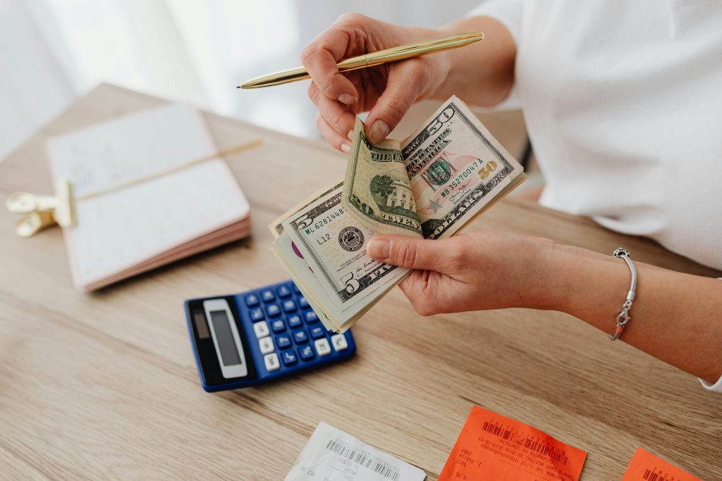 AdvancePay review of fast payday loan services.