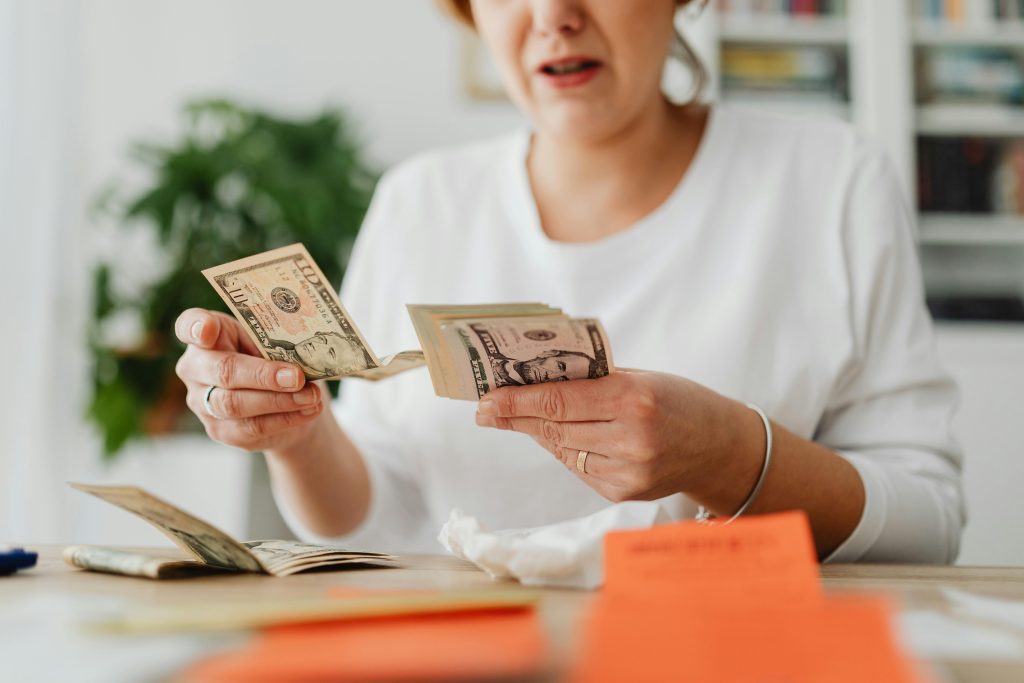 CashNow review of fast payday loan services.