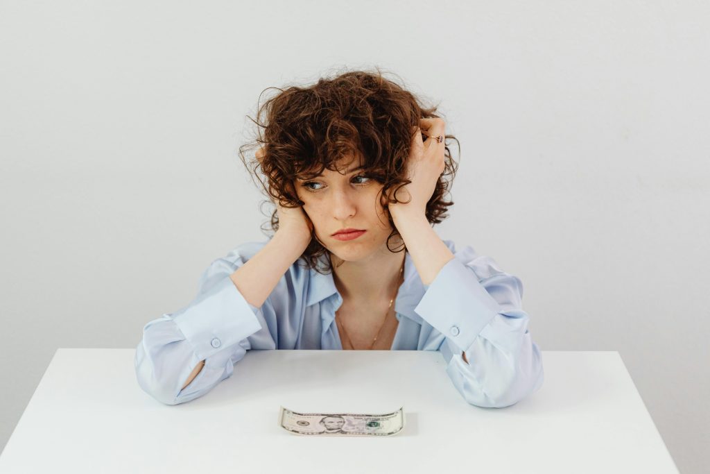 eLoanWarehouse Review: Fast loans, high interest, and customer complaints