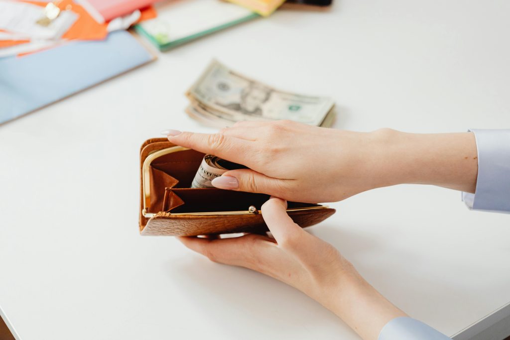 Rapid Cash review of fast online payday loan services.